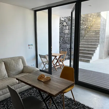 Arrenquinha # Azalea Apartment